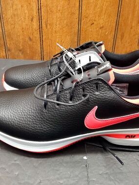 Nike Air Zoom Victory Tour 3 golf shoes. 